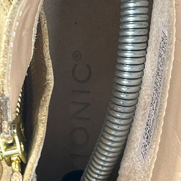 Vionic Women's Magnolia Lois Tan Leather Ankle Boot Size 8 - Picture 8 of 11